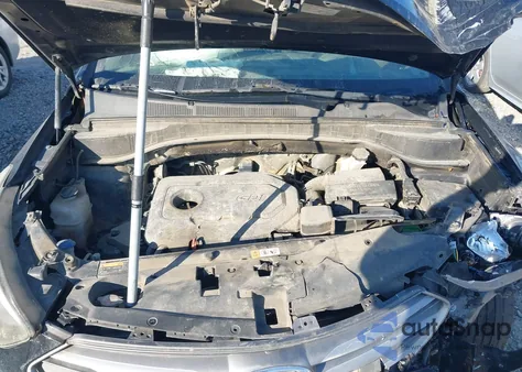 2017 Hyundai Santa Fe Sport 2.4L из США, поврежденный, VIN 5NMZU3LB0HH005785